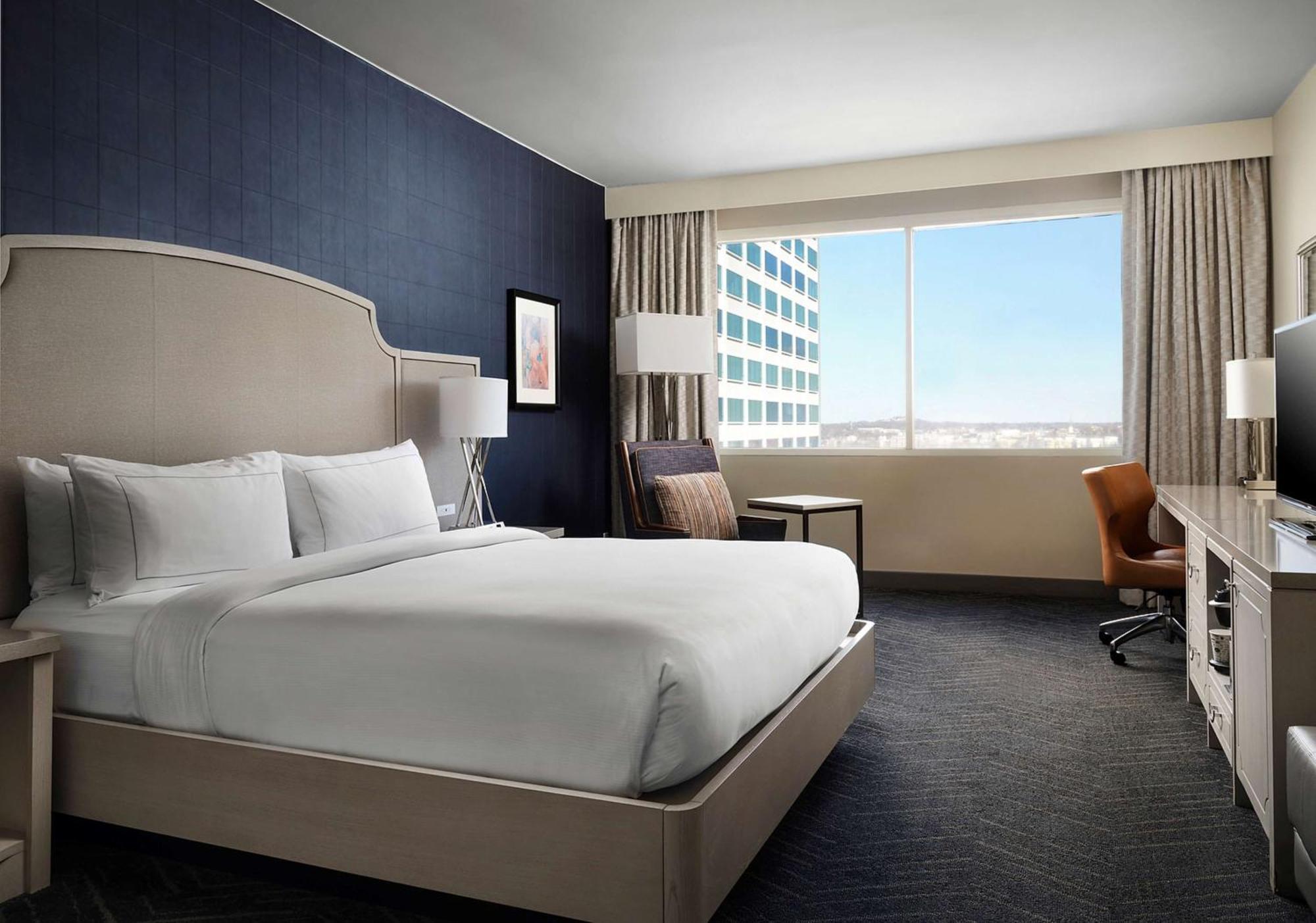 Doubletree By Hilton Hotel Nashville Downtown מראה חיצוני תמונה