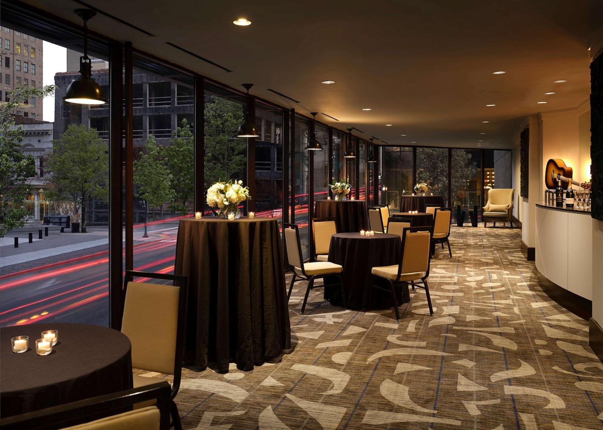 Doubletree By Hilton Hotel Nashville Downtown מראה חיצוני תמונה