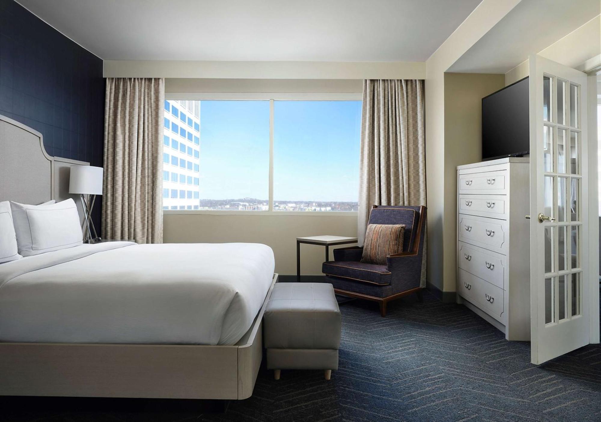 Doubletree By Hilton Hotel Nashville Downtown מראה חיצוני תמונה