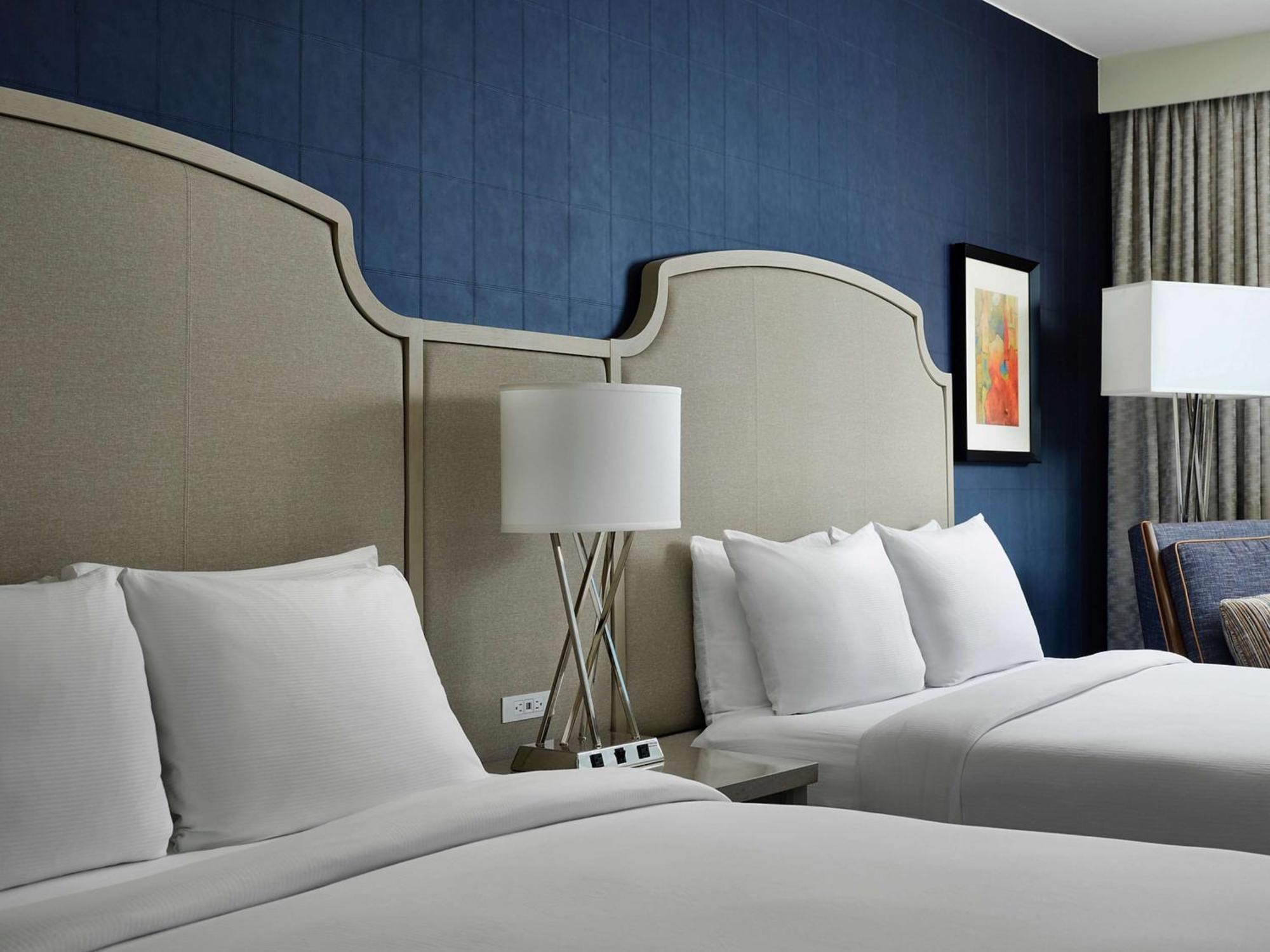 Doubletree By Hilton Hotel Nashville Downtown מראה חיצוני תמונה