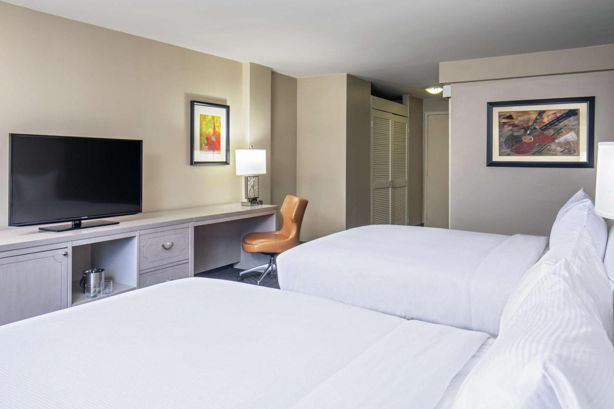Doubletree By Hilton Hotel Nashville Downtown מראה חיצוני תמונה