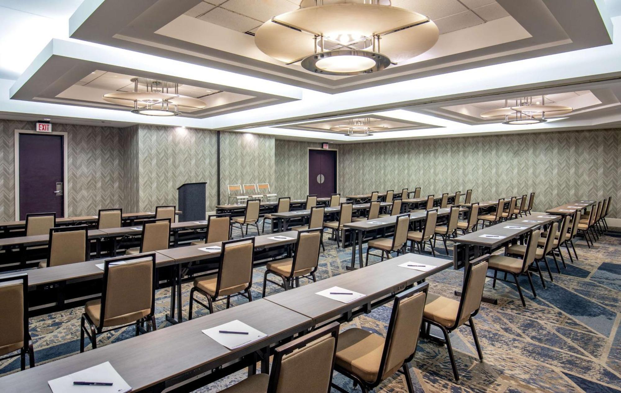 Doubletree By Hilton Hotel Nashville Downtown מראה חיצוני תמונה