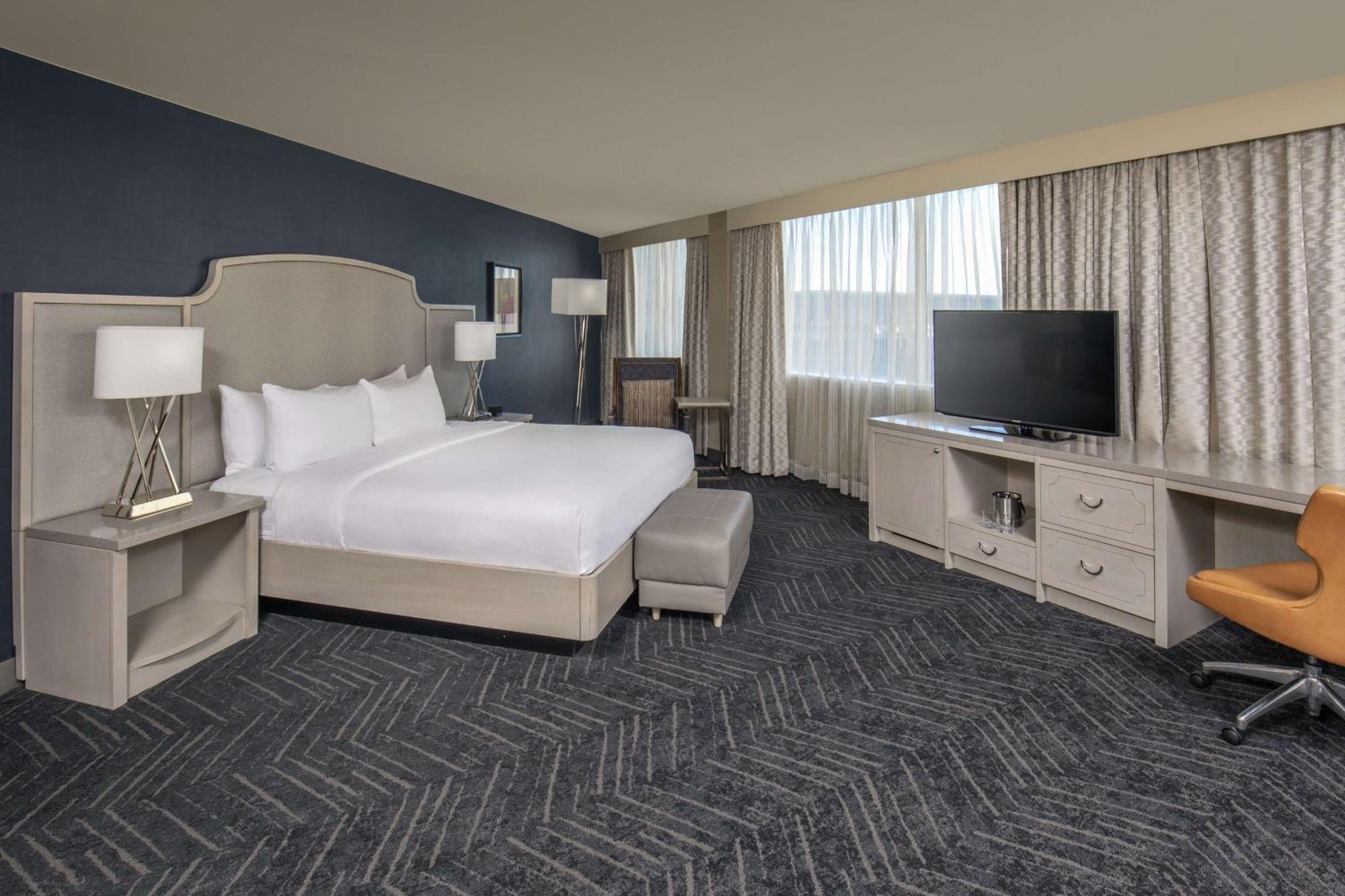Doubletree By Hilton Hotel Nashville Downtown מראה חיצוני תמונה