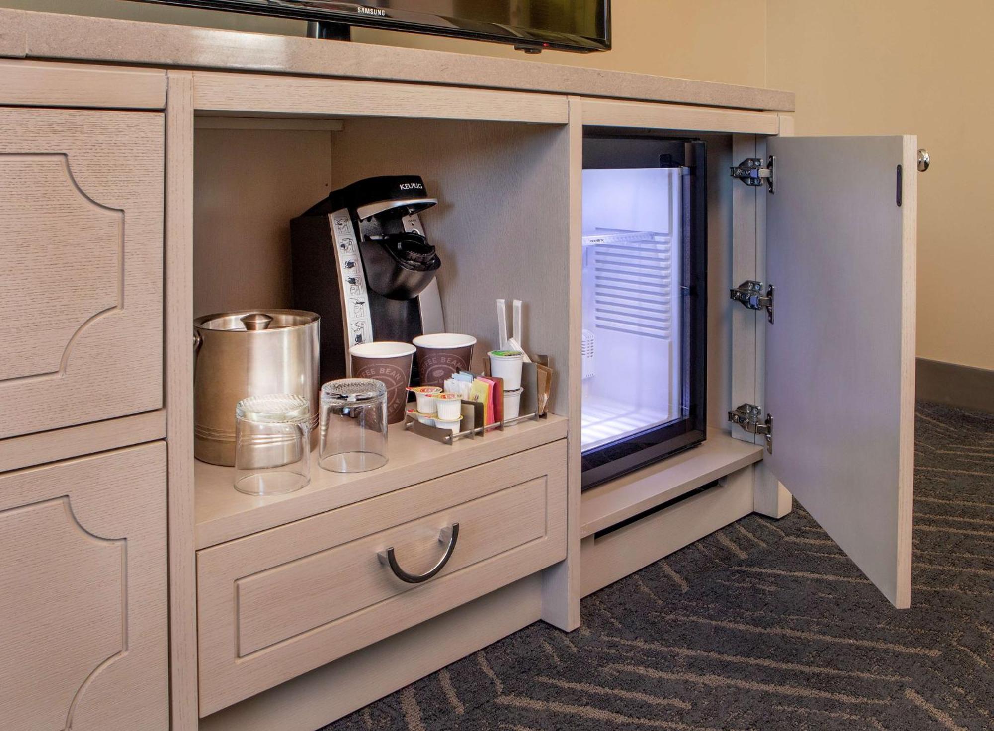 Doubletree By Hilton Hotel Nashville Downtown מראה חיצוני תמונה