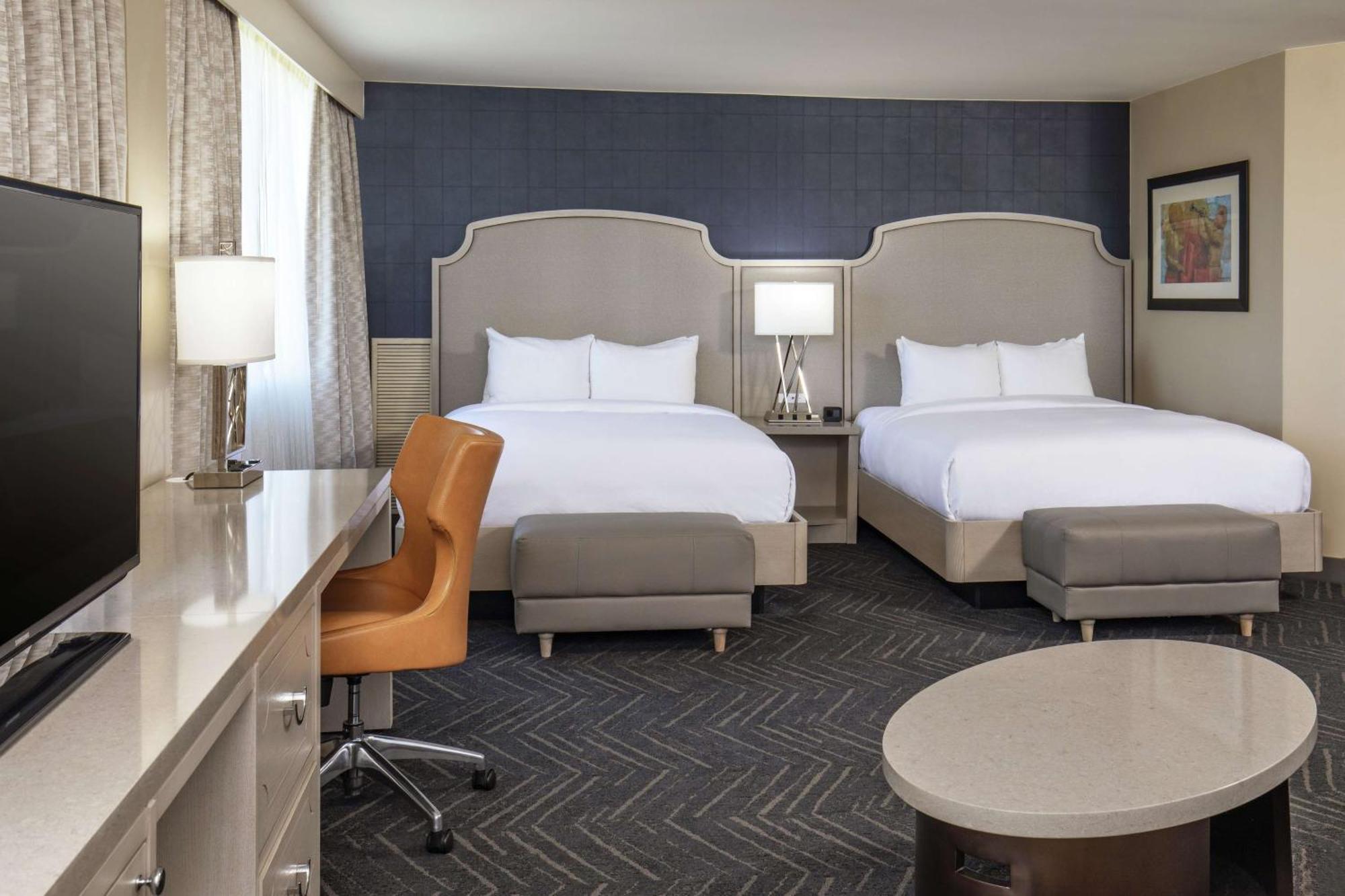 Doubletree By Hilton Hotel Nashville Downtown מראה חיצוני תמונה